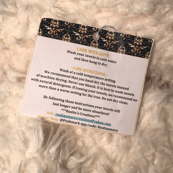 Host Pick ✨Oven Hanging Wine O’clock Kitchen Towels🍷 - Picture 8 of 8